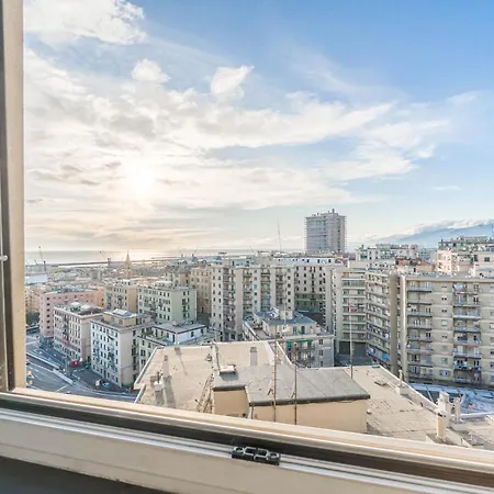 Guesthost - Seaview & Balcony *