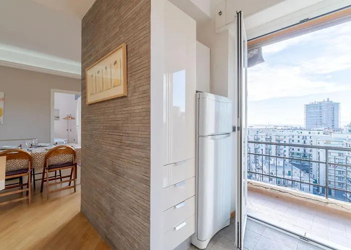 Guesthost - Seaview & Balcony Lejlighed Genova